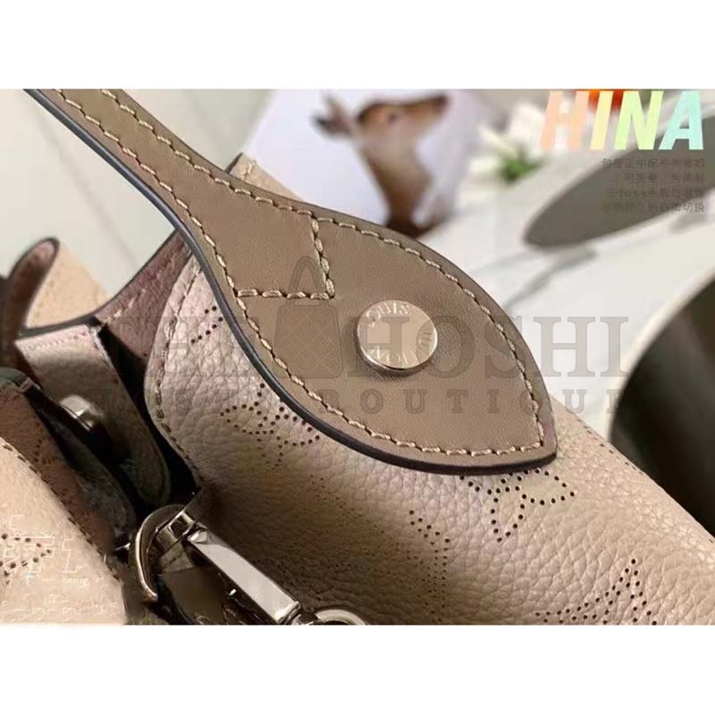 L0vis Vvtt0n LV Women Hina PM Bucket Bag Gray Mahina Perforated Calf Master Quality