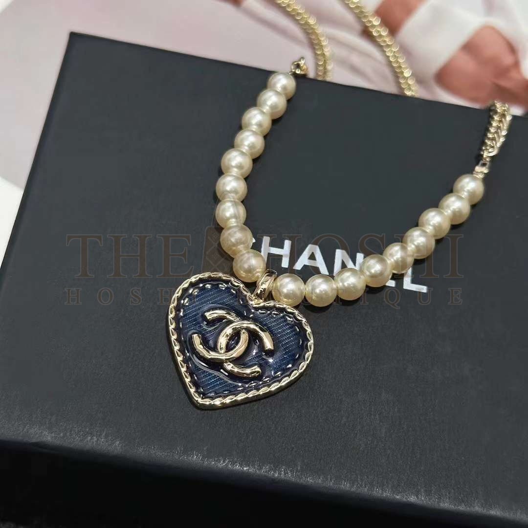Ch**el Women CC Pendant Necklace Metal Glass Pearls Gold Blue Pearly White Master Quality