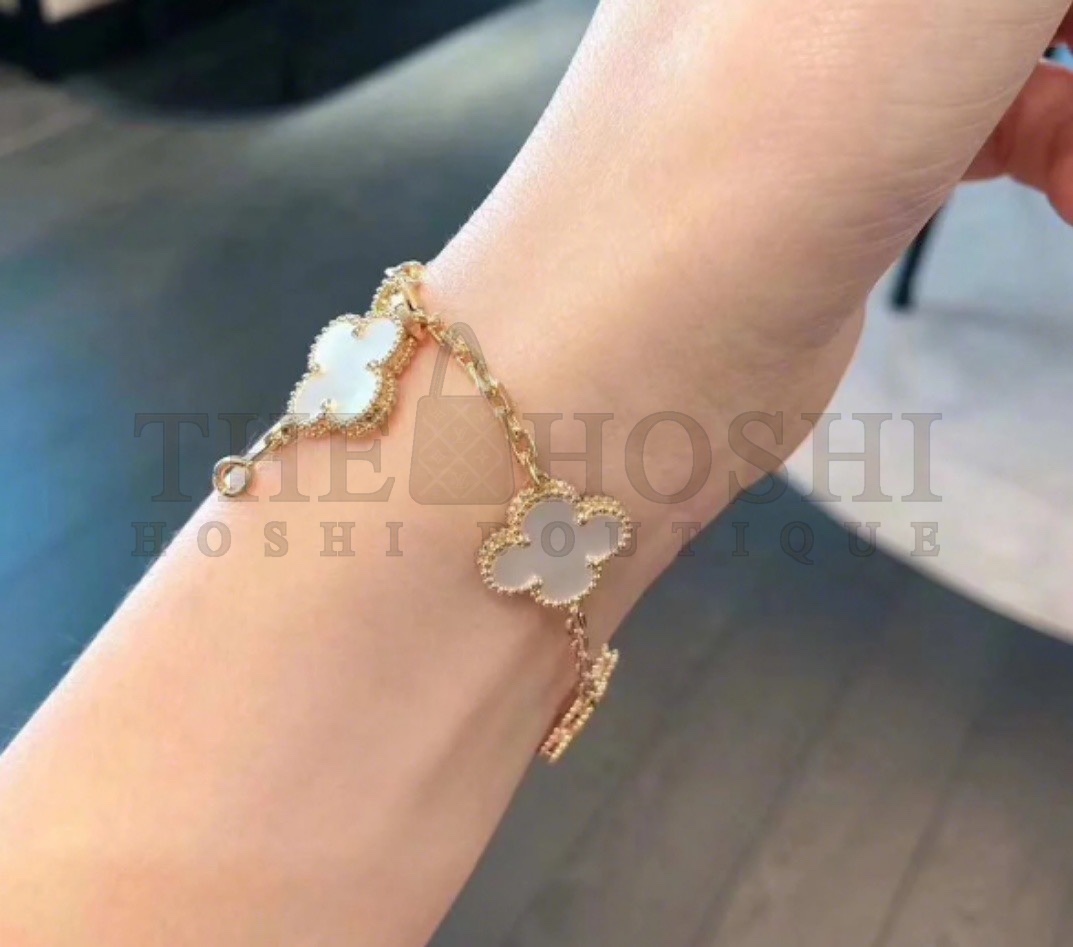 V*n Cl**f bracelet dupe, V*n Cl**f replica bracelet, White Mother-of-Pearl Clover Bracelet, Vintage Alhambra bracelet, 5 motifs Master Quality