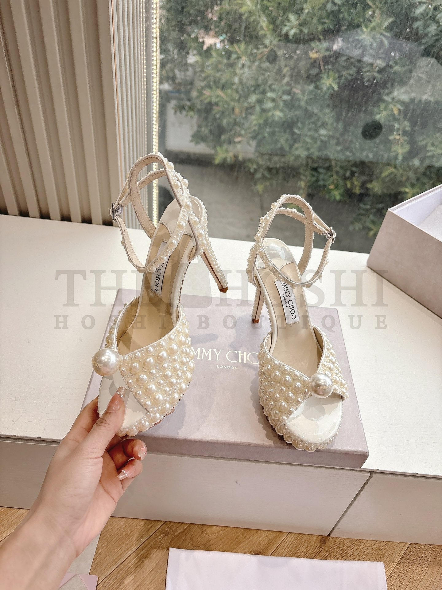 J1m*y Ch00 25SS Pearl-Embellished Platform Heels – Ivory Satin, Waterproof Sole, Custom Sizes 34–41 Master Quality