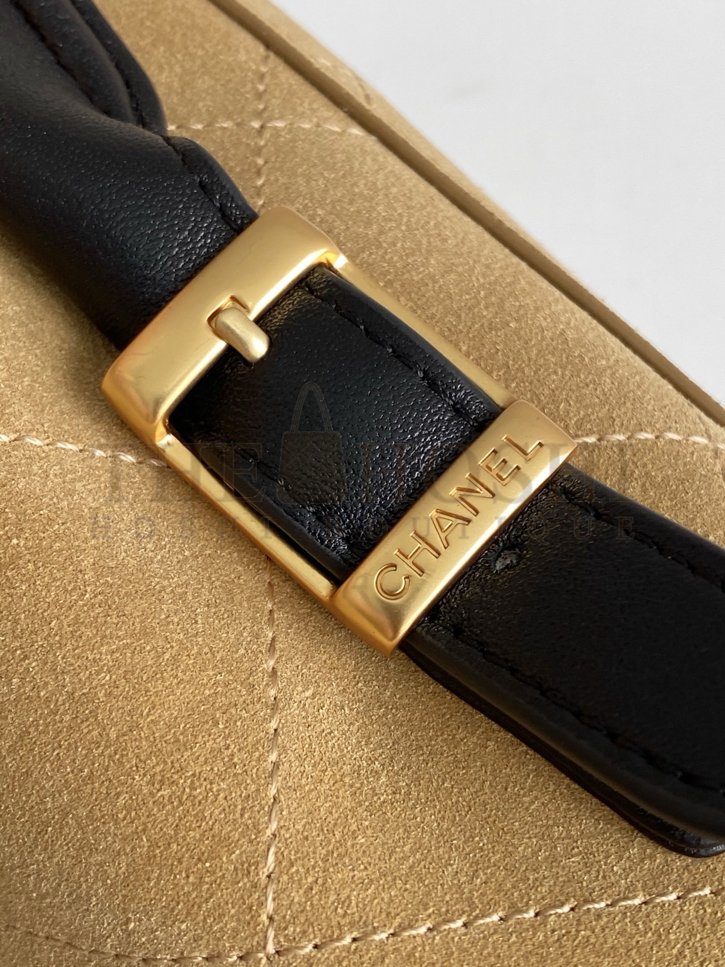 Ch**el AS5637 Top Handle Flap Bag Deer Suede Leather 18x29x8cm Master Quality