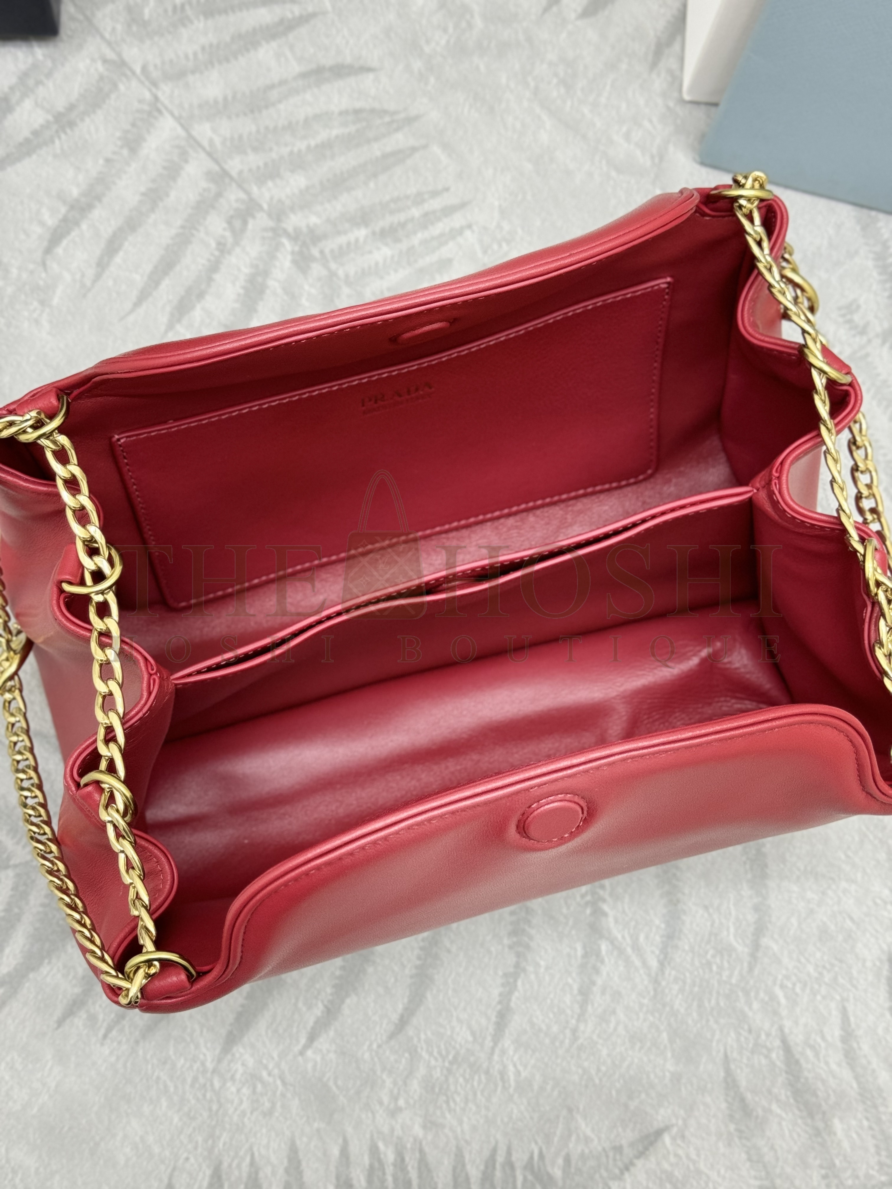 Pra*a Tumulte Shoulder Bag Lambskin Leather 24x13x13cm 1BD395 Master Quality