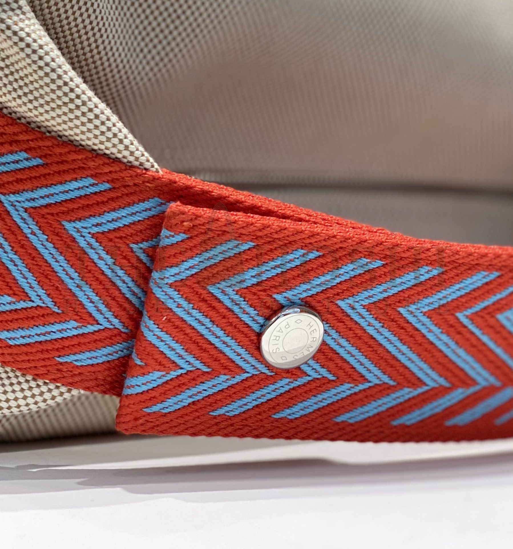 H**me5 H**me5 Trousse Bride-A-Brace Toiletry Bag 25x21x14cm Master Quality