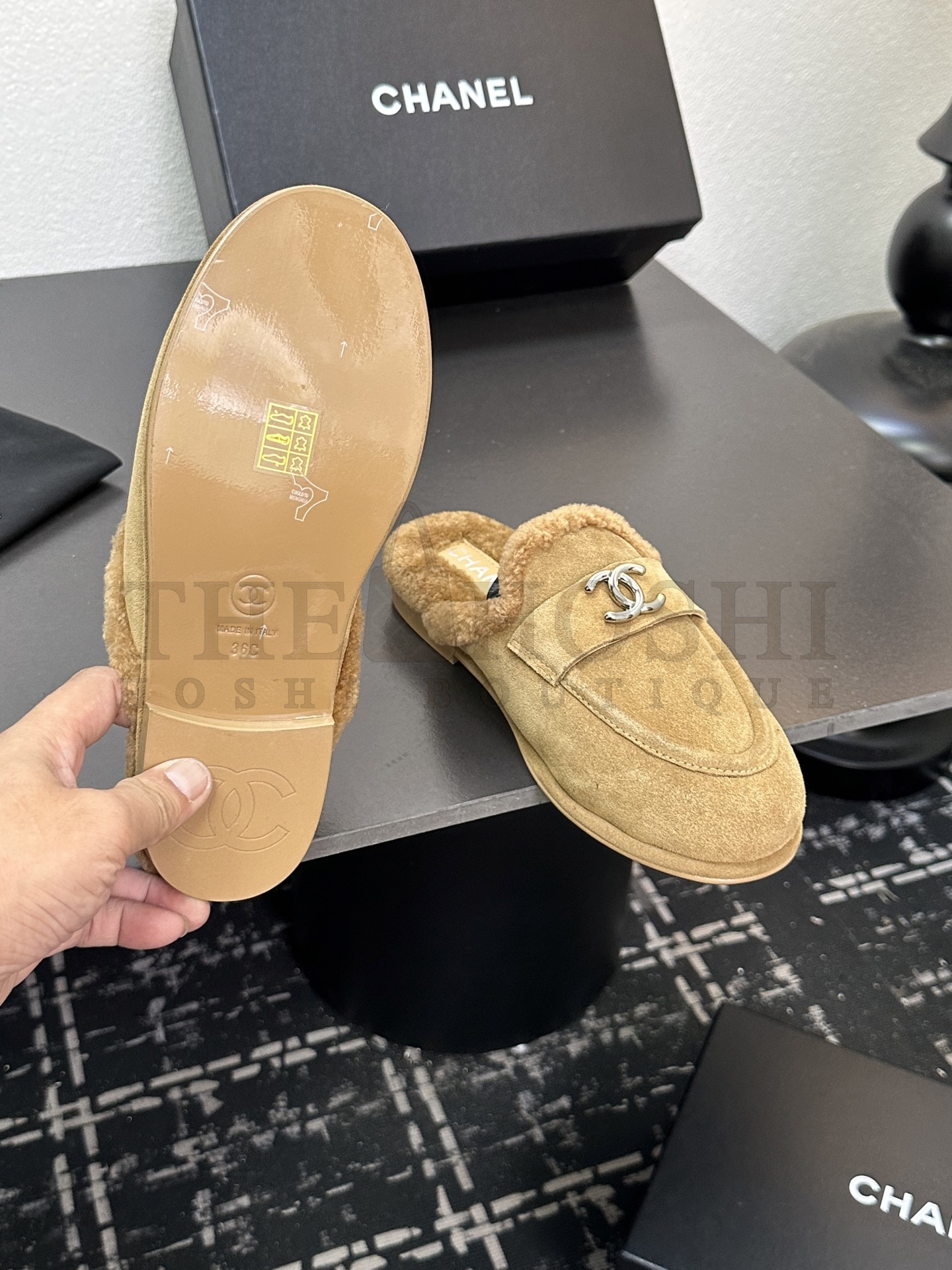 Ch**el CH 25K Fur Mule Slippers Suede Leather Shearling Lined 35-41 Master Quality