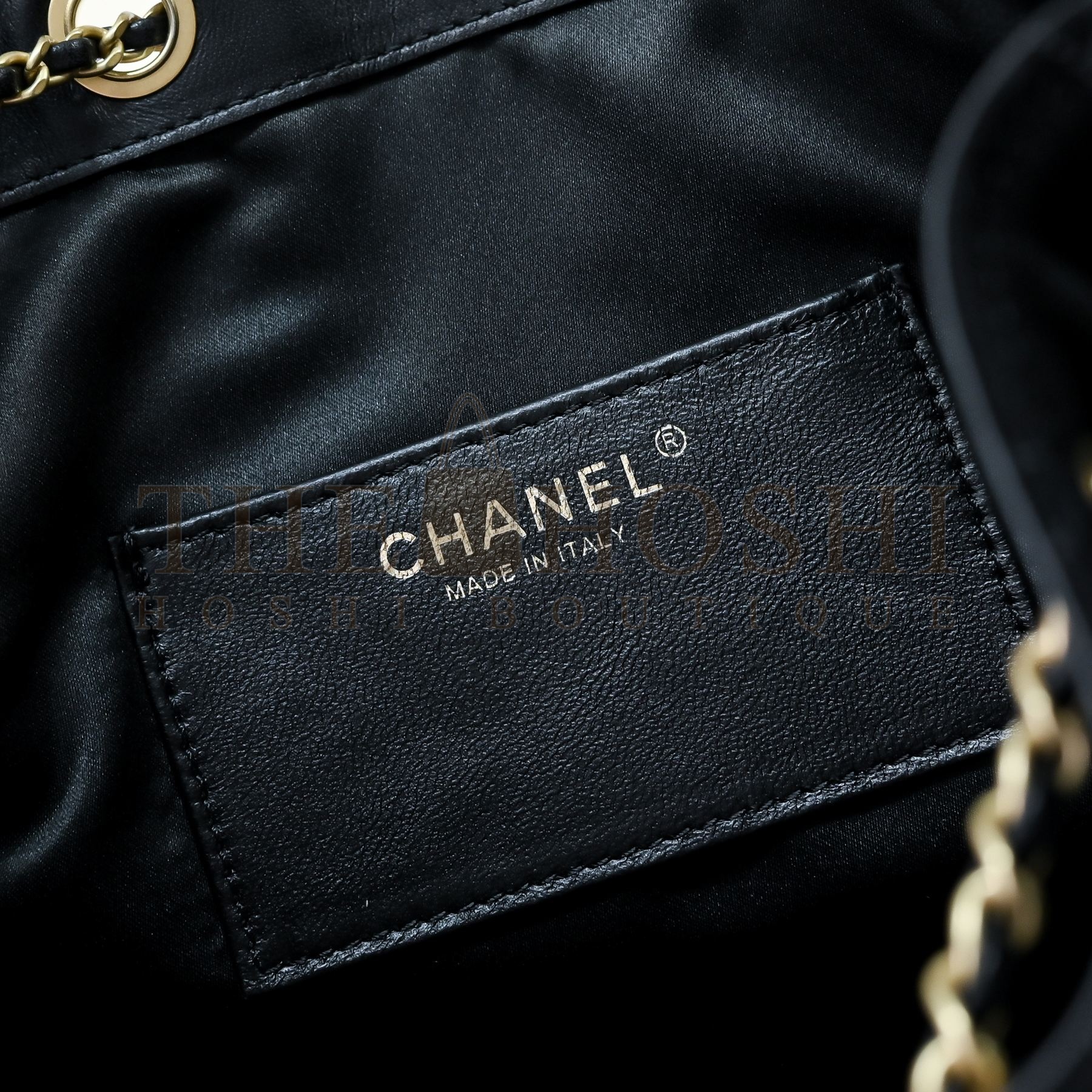 Ch**el 25C Hobo AS52931 Hobo Drawstring Bag Black Sude Leather with Gold Chain 30x26x14CM Master Quality