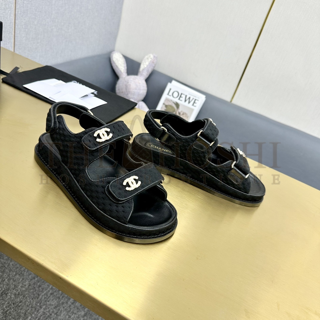Ch**el CC Logo Quilted Leather Dad Sandals 2022 Summer Collection Black Gold Hardware Master Quality