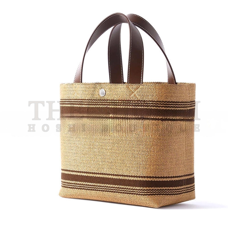 Ce1i*e CABAS MINI LEATHER-TRIMMED LOGO-EMBROIDERED RAFFIA TOTE BAG 116992BZJ.04LV (23*19*11cm) Master Quality