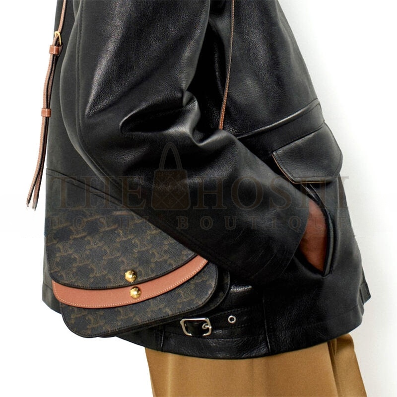 Ce1i*e DUO WALLET ON STRAP IN TRIOMPHE CANVAS AND CALFSKIN 10P672GVL.04LU (20*13*6cm) Master Quality