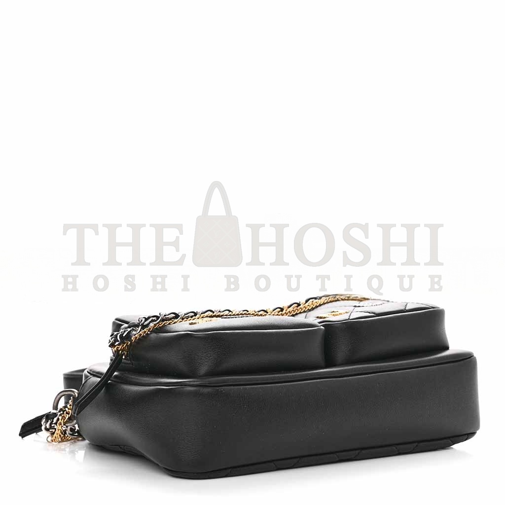 Ch**el CALFSKIN QUILTED SMALL CAMERA CASE BLACK AS2933 (20.5*14.5*9cm) Master Quality