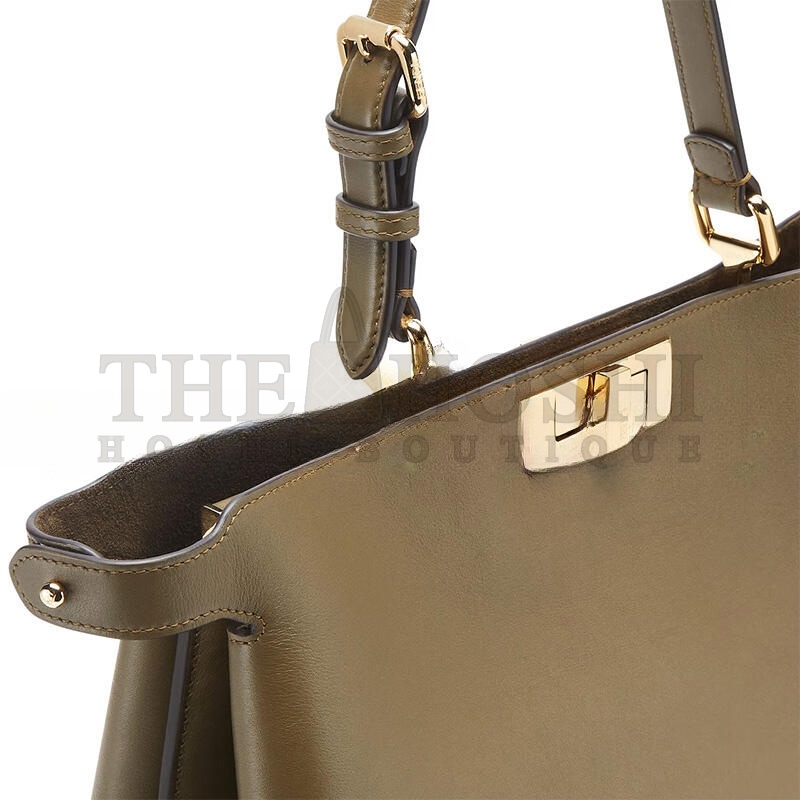 F**di PEEKABOO SOFT LARGE 8BN358AOVHF1D3Q (40.5*28*13cm) Master Quality