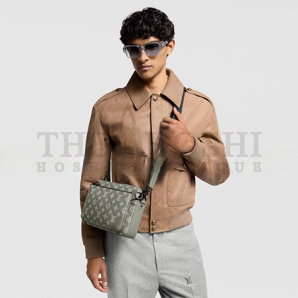 L0vis Vvtt0n TRIO MESSENGER M12490 (25*18.5*7cm) Master Quality