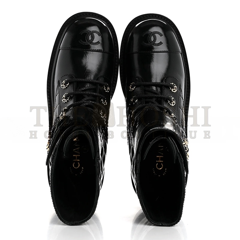 Ch**el SHINY CALFSKIN QUILTED LACE UP COMBAT BOOTS G36424 Master Quality