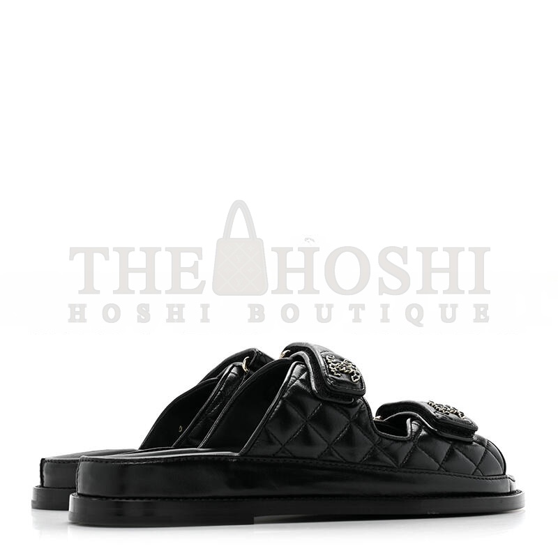 Ch**el LAMBSKIN QUILTED VELCRO DAD CHAIN CC SLIDE SANDALS BLACK G45507 Master Quality
